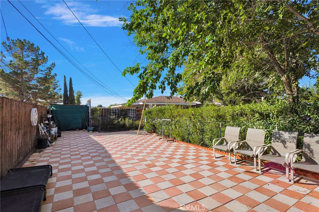 main property photo 37