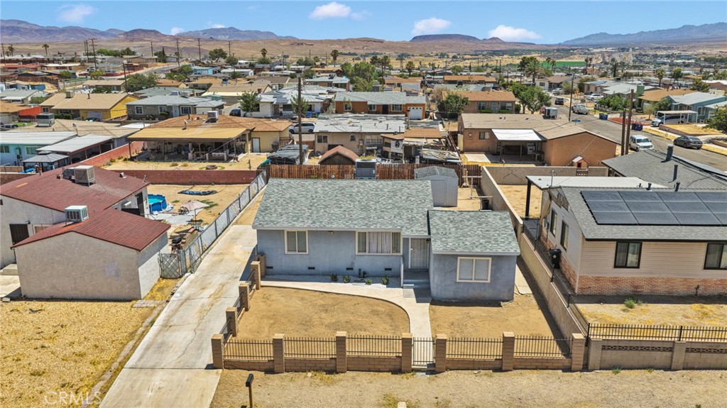 main property photo 28