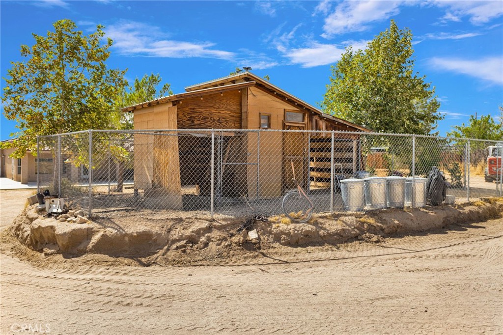 main property photo 47