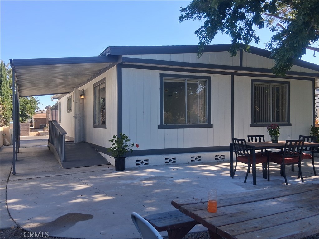 main property photo 11