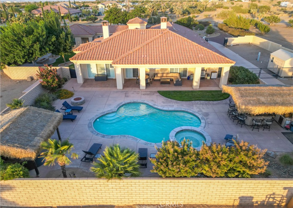 main property photo 6