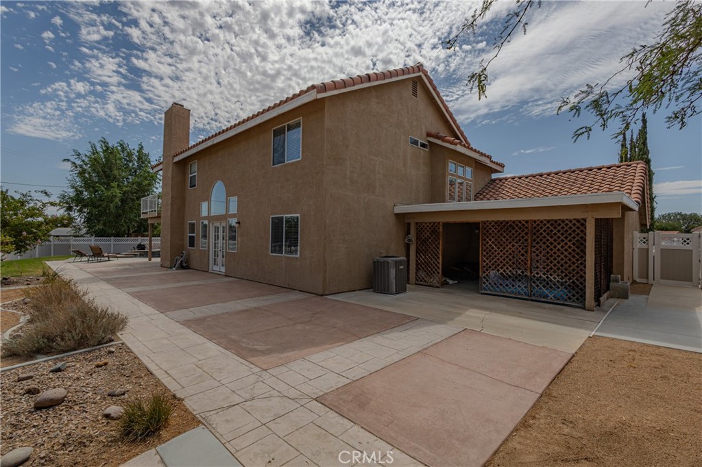 main property photo 37
