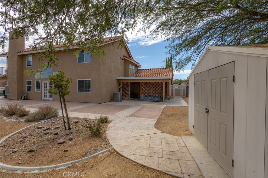 main property photo 38