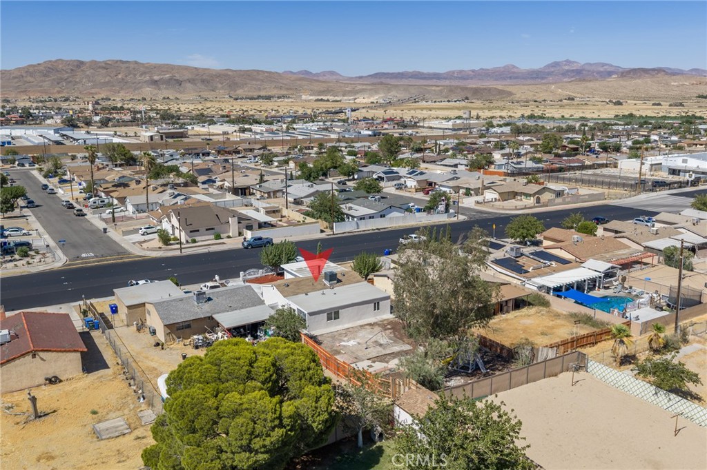 main property photo 40