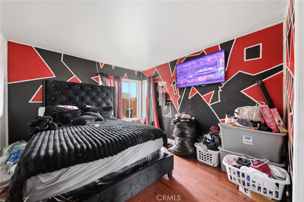 main property photo 16