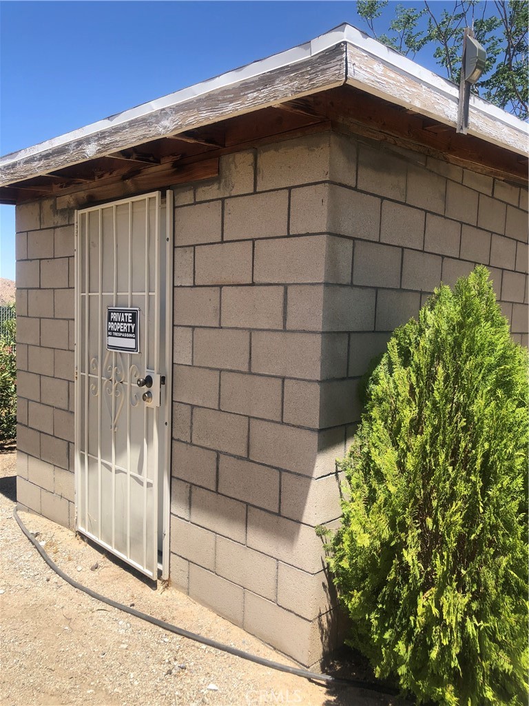 main property photo 5