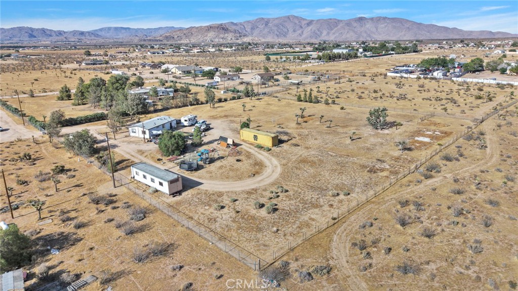 main property photo 40