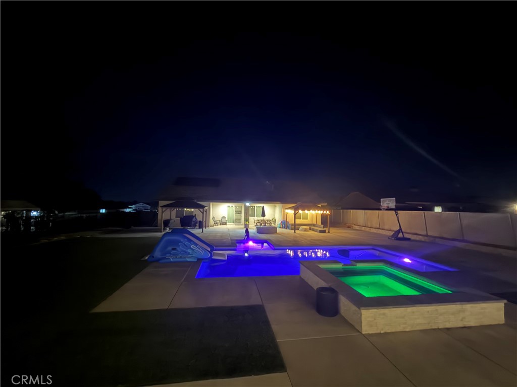 main property photo 14