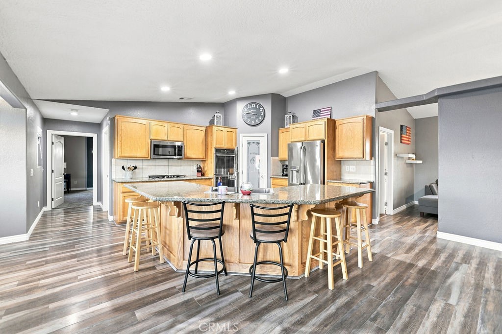 main property photo 10