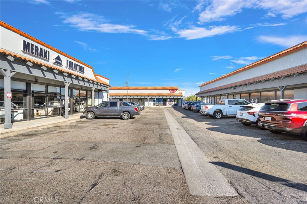 main property photo 4