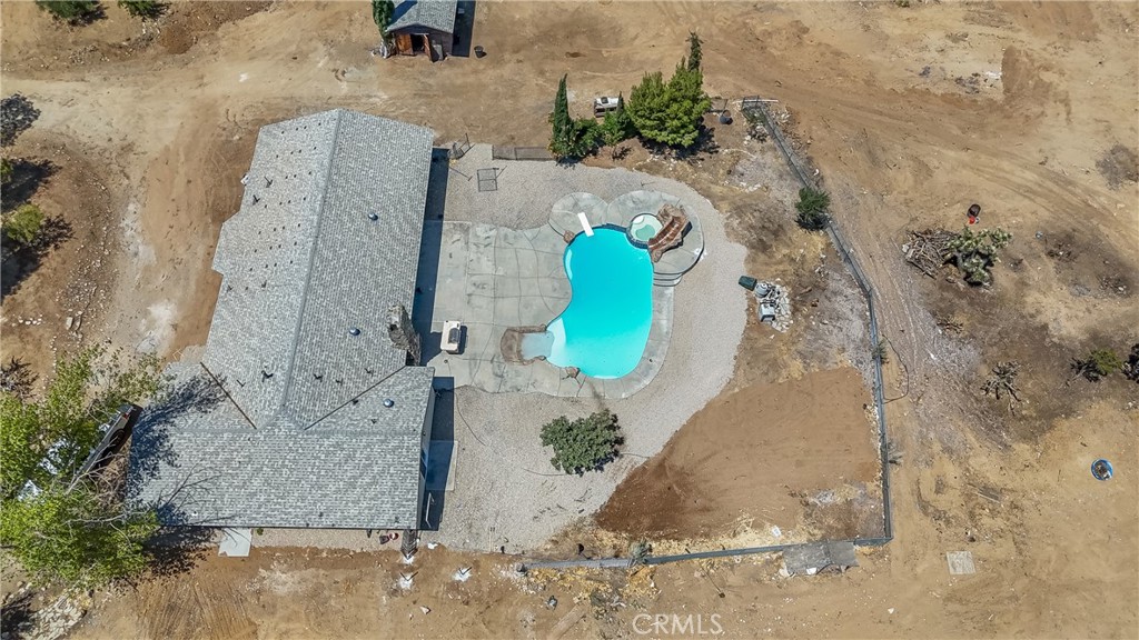 main property photo 45