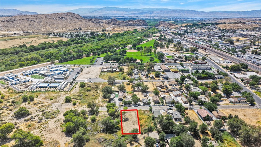 main property photo 7