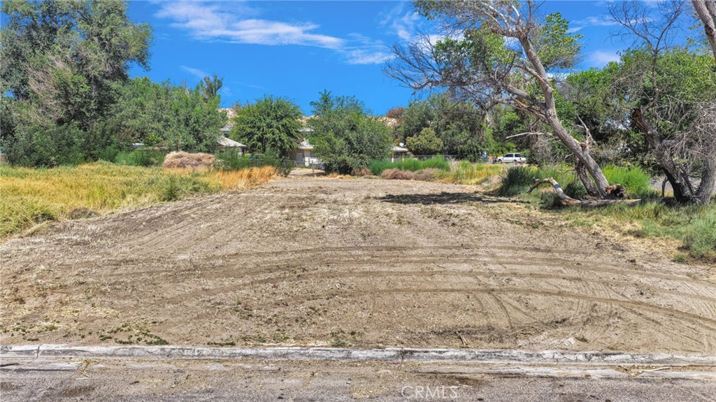 main property photo 9