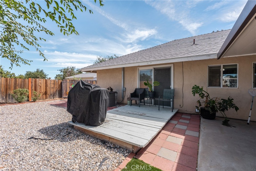 main property photo 33