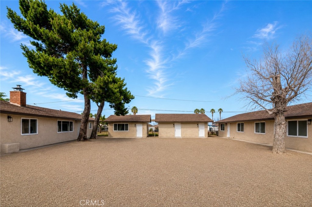main property photo 9
