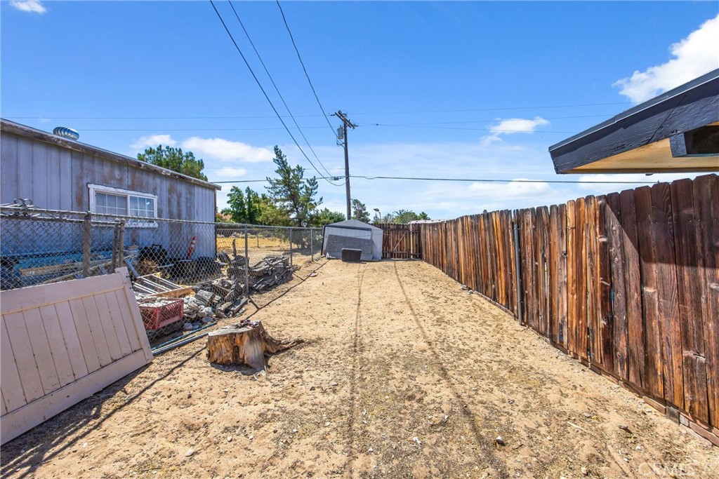 main property photo 37