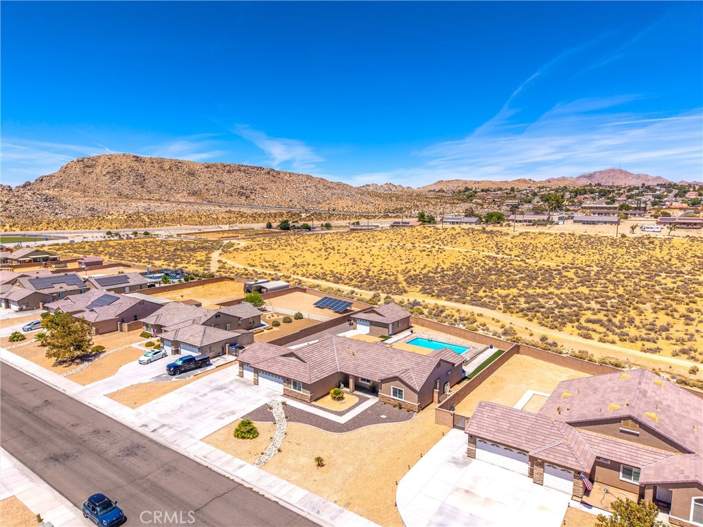main property photo 45