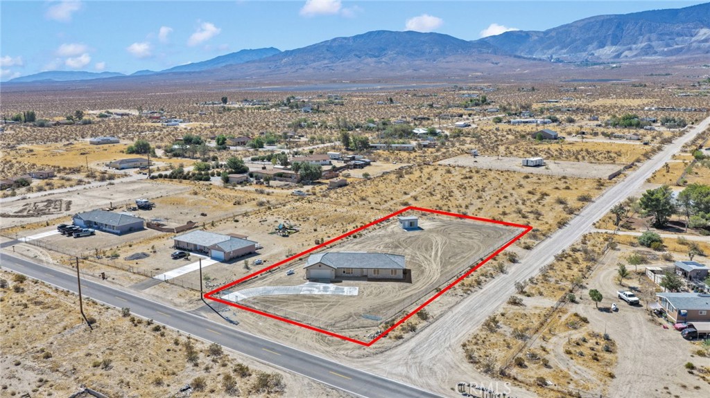 main property photo 40