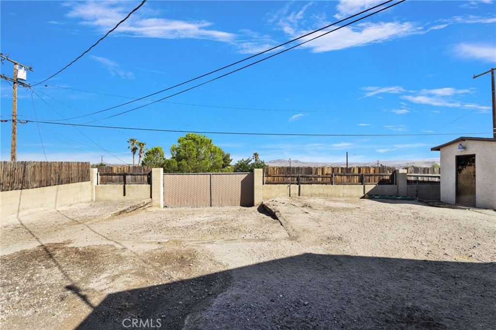 main property photo 33