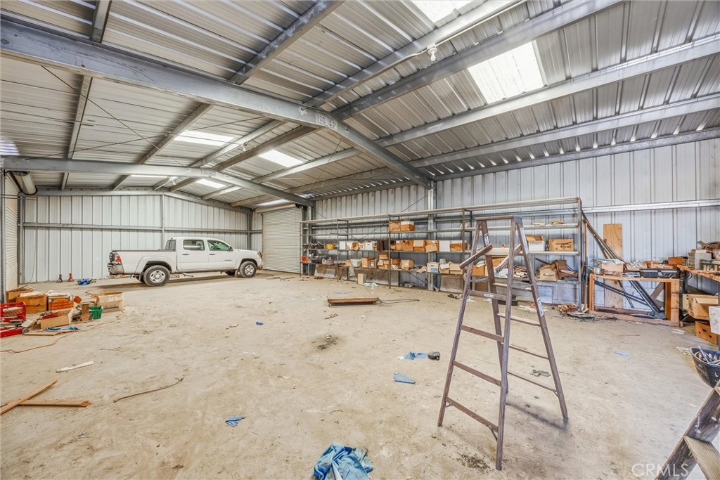 main property photo 25