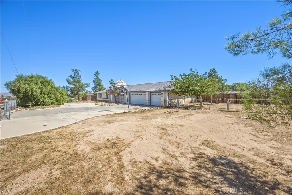 main property photo 5