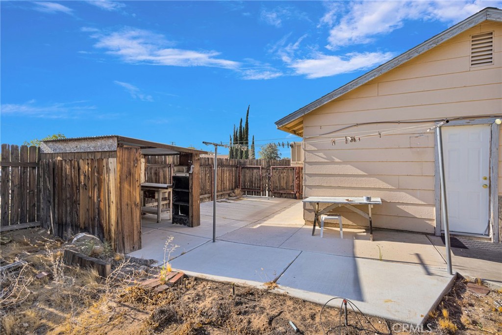 main property photo 23