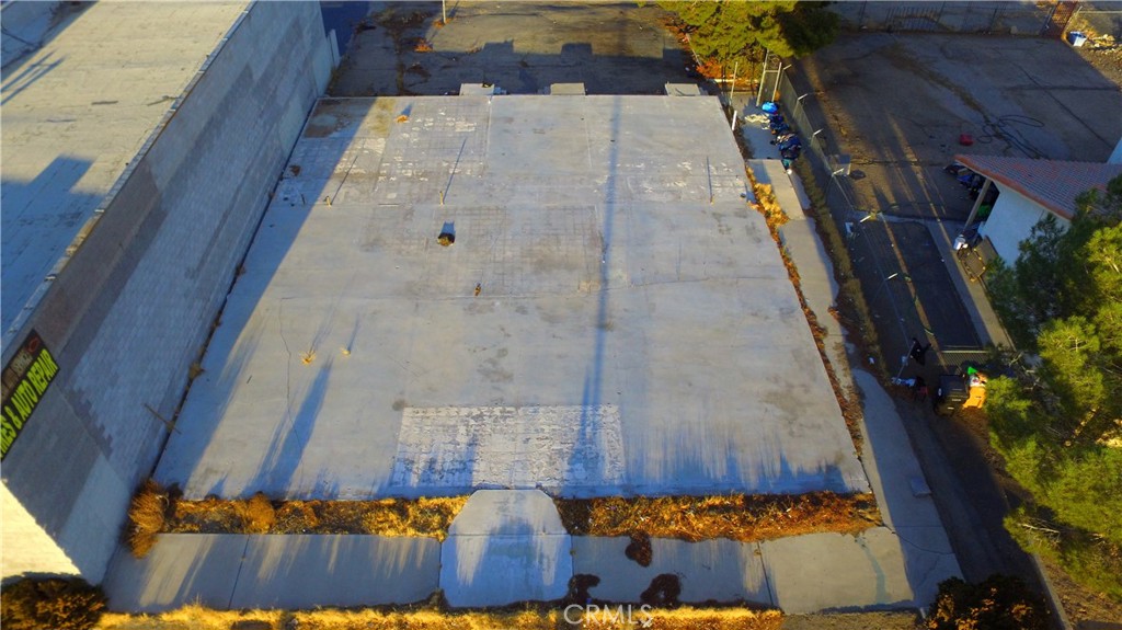 main property photo 13