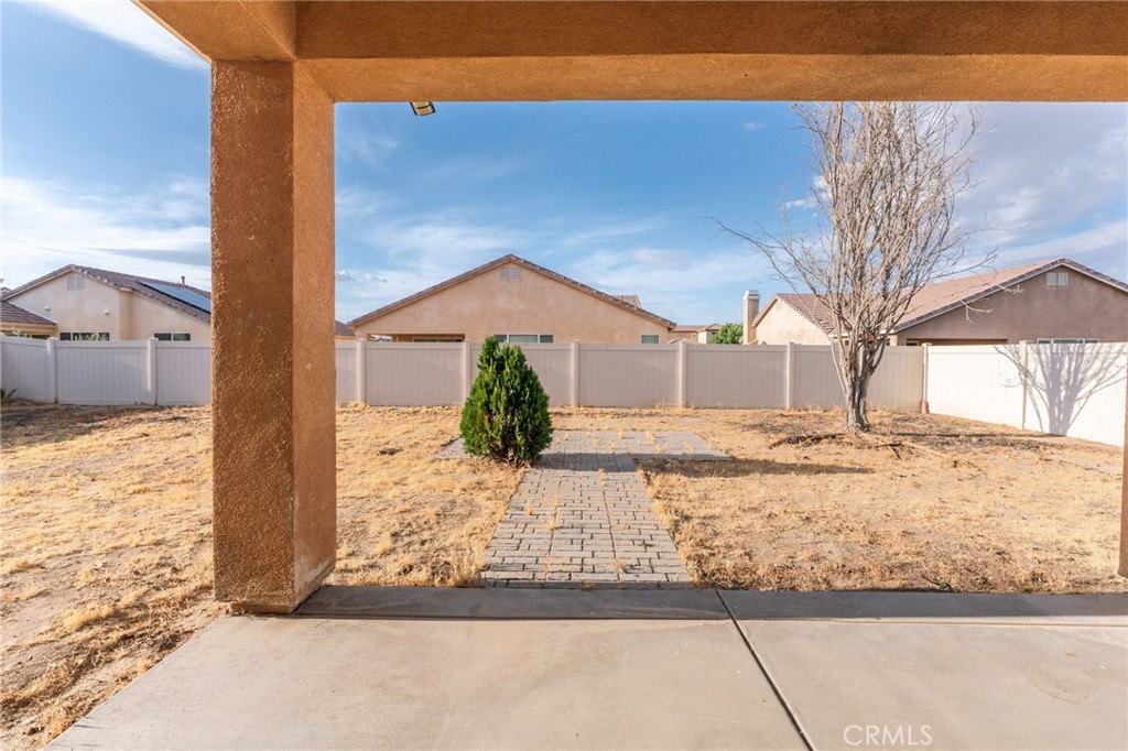 main property photo 23