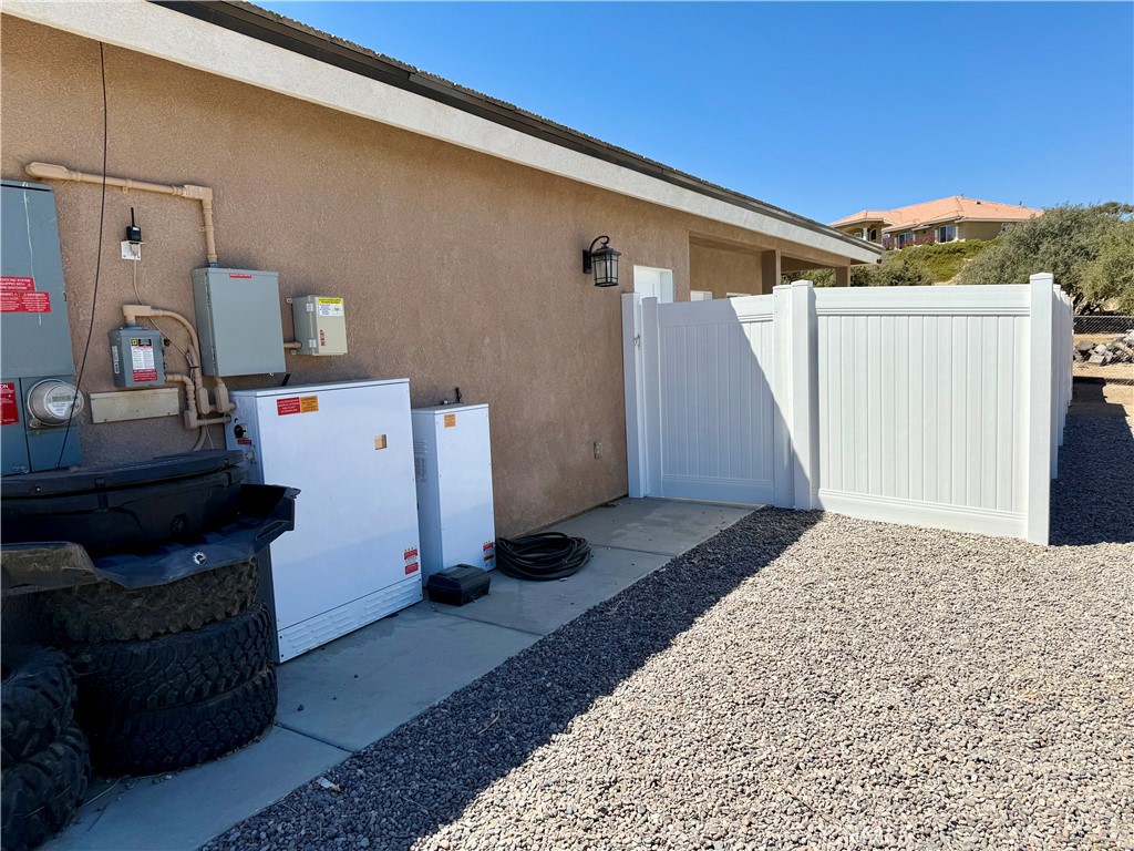 main property photo 23