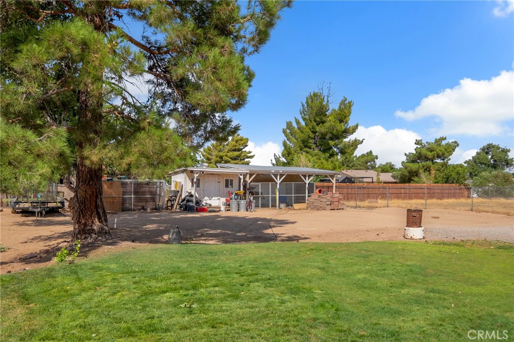 main property photo 31