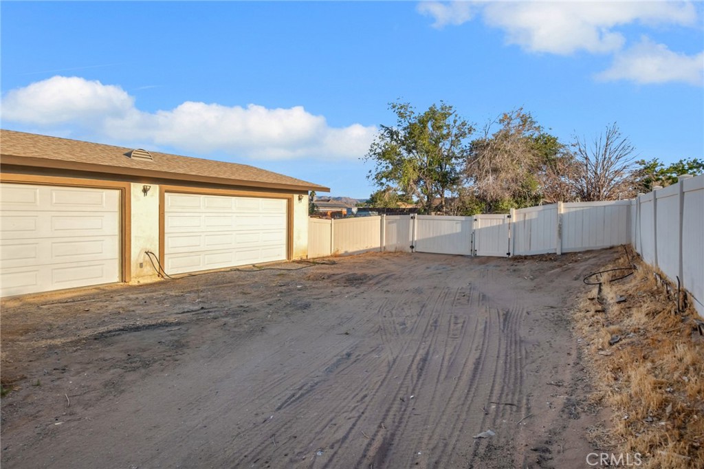 main property photo 38