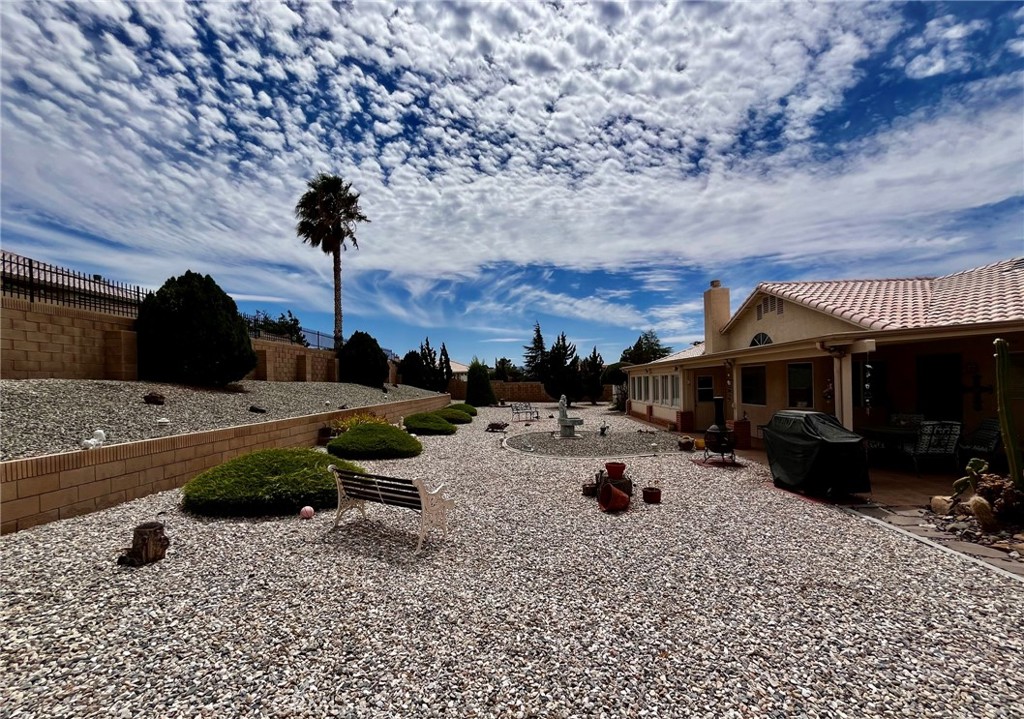 main property photo 9