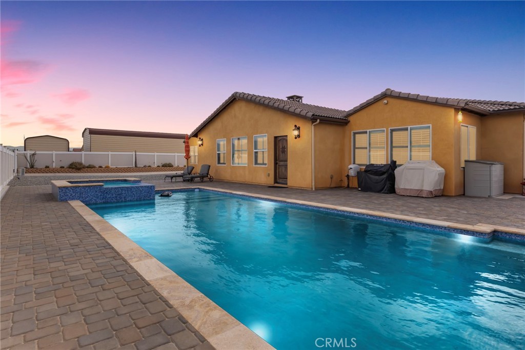 main property photo 14