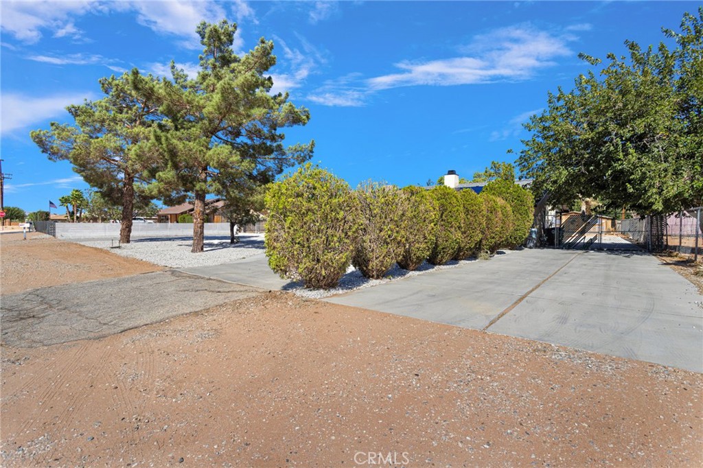 main property photo 30