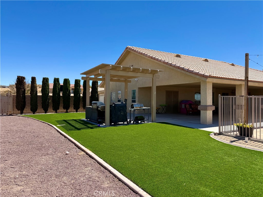 main property photo 10
