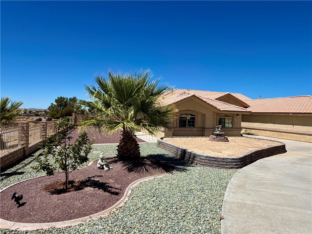 main property photo 4