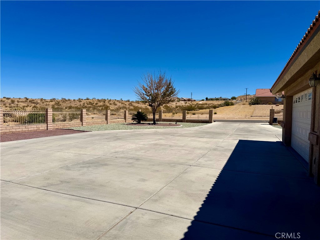 main property photo 7