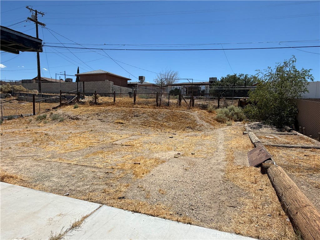 main property photo 4