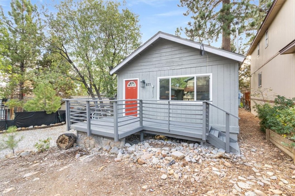 main property photo 8