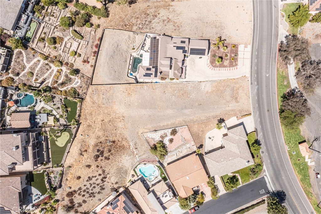 main property photo 22