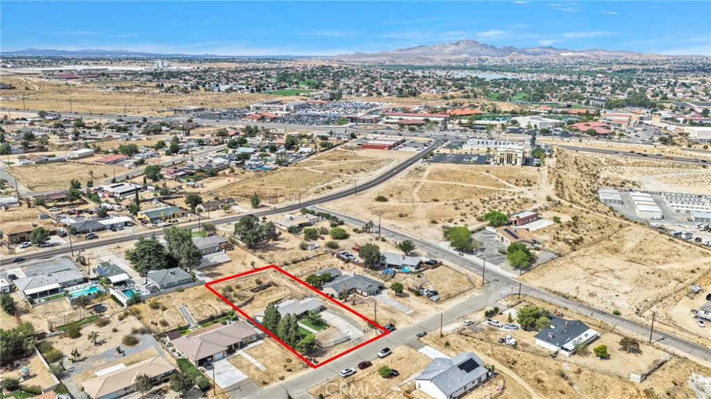 main property photo 32