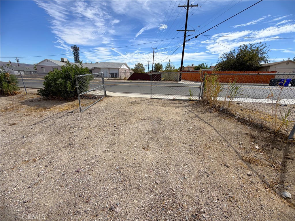 main property photo 14