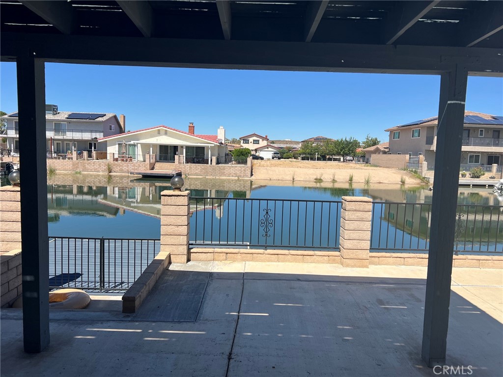 main property photo 10