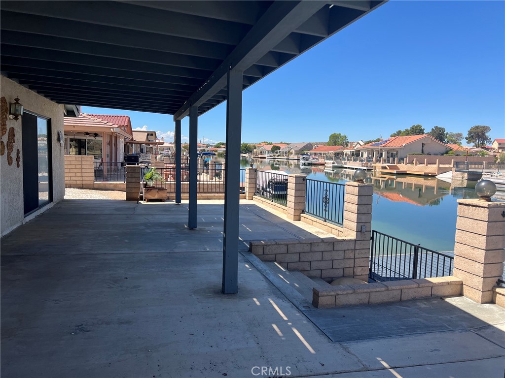 main property photo 11