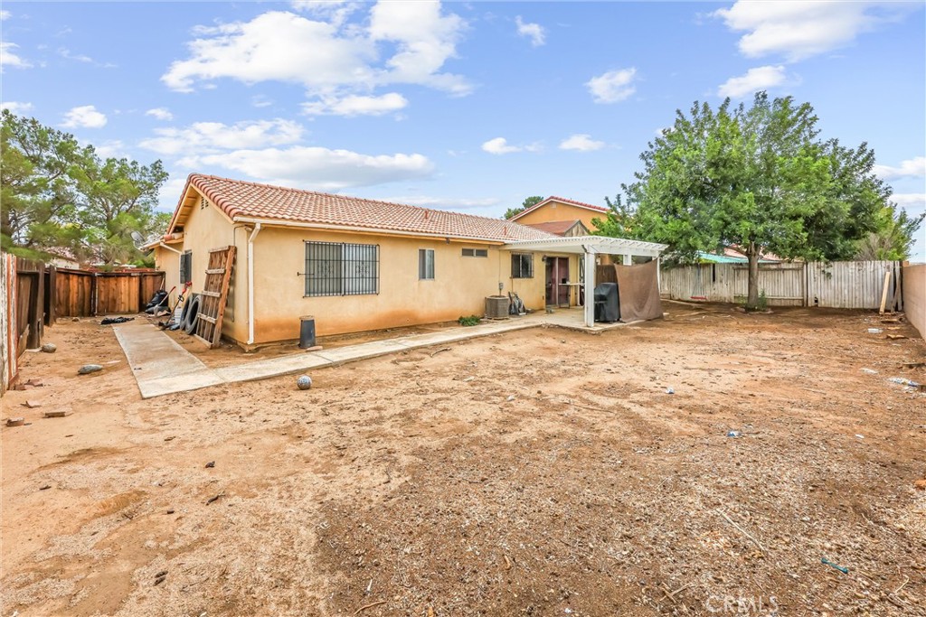 main property photo 23