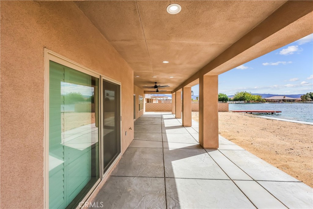 main property photo 40