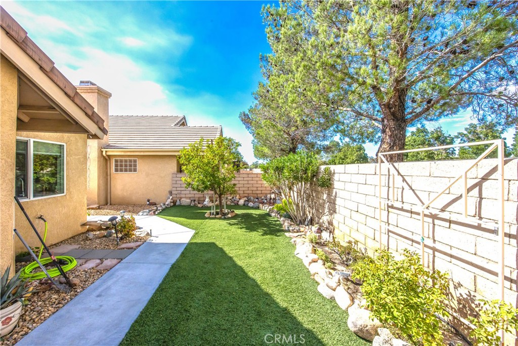 main property photo 24