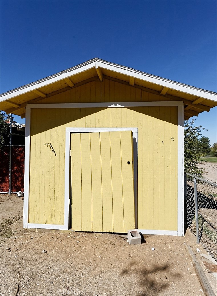 main property photo 22