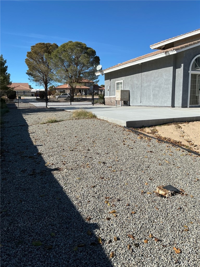 main property photo 21