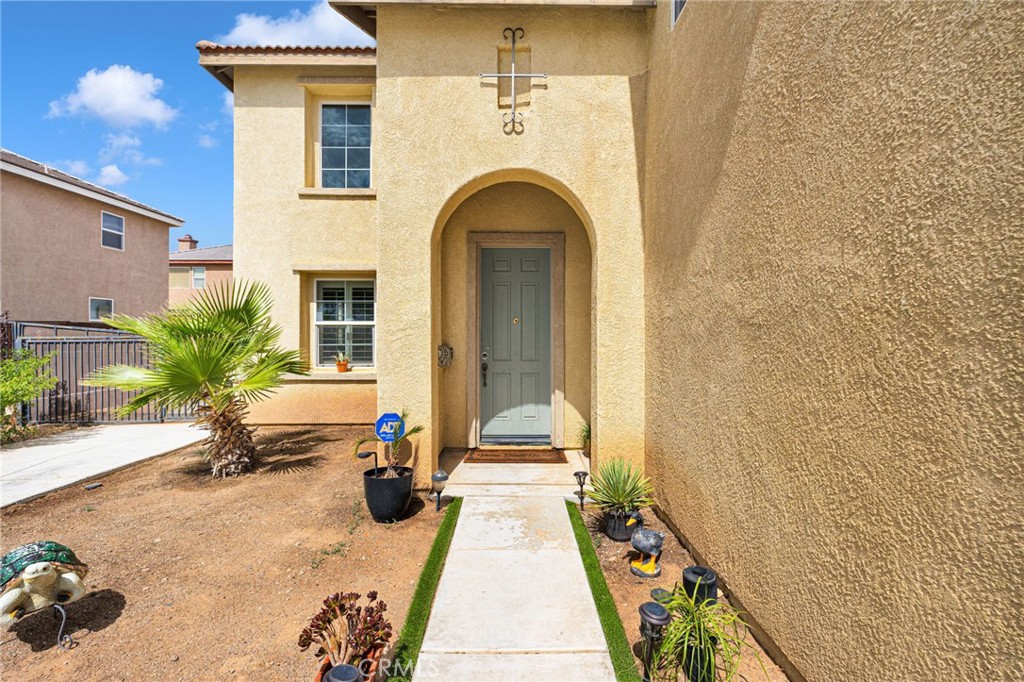 main property photo 6